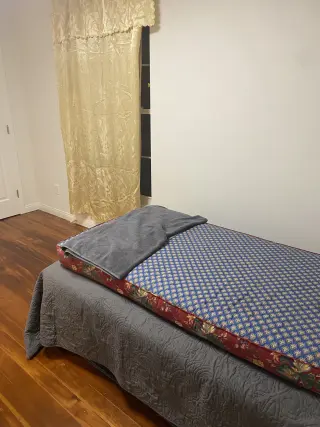 Rento una recámara en mi casa