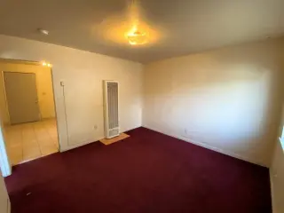 FULLERTON CA Vivienda con servicios incluidos