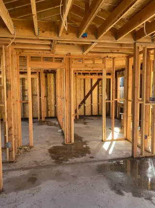 ADU - CONSTRUCCION Y ASISTENCIA FINANCIERA