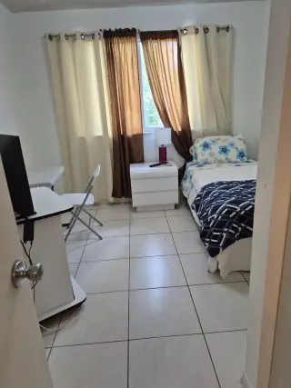 Room For Rent