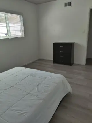 Se renta habitación en Hacienda Heights