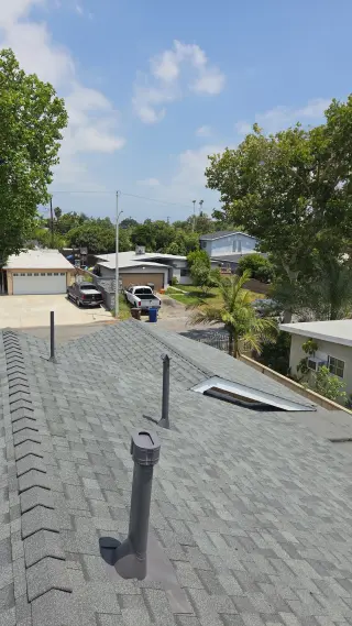 Roof repairs and installations ✅️