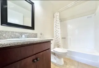 Van Nuys 1 dormitorio, 1 baño