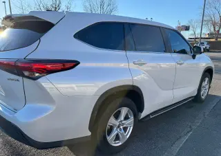 2023 Toyota Highlnader LE HYBRID