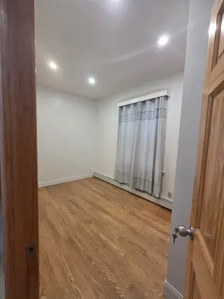 🏡 APARTAMENTO RENOVADO EN RENTA – WOODHAVEN, NY