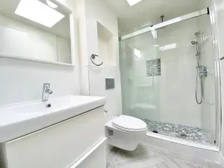 ★★ Koreatown | 2 Recámaras + Loft | Bono de $1,200 al firmar en julio ★★