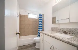 Descubre este apartamento de 1 rec 1 bano en Yorba Linda CA