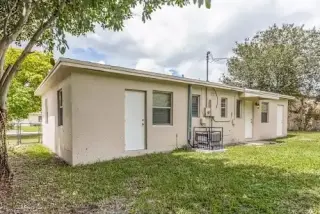Stunning Spacious Unit