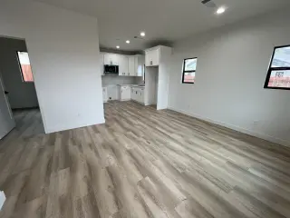 ADU/ Casita nueva de renta 2 Recámaras y una oficina