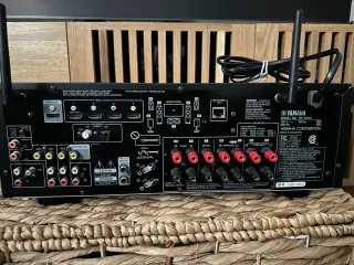 Receptor AV Yamaha Avantage RX-680 - Sistema de Sonido de Alta Calidad