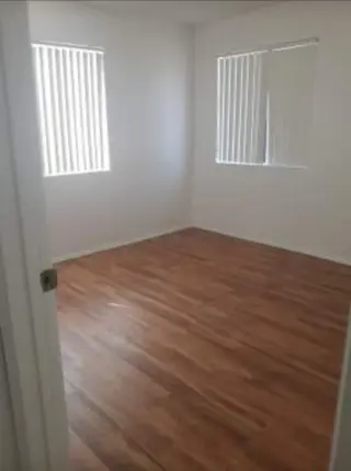 Se alquila habitación para 1 persona en Highlandpark