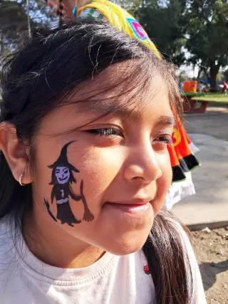 Pinta Caritas y globitos de animalitos