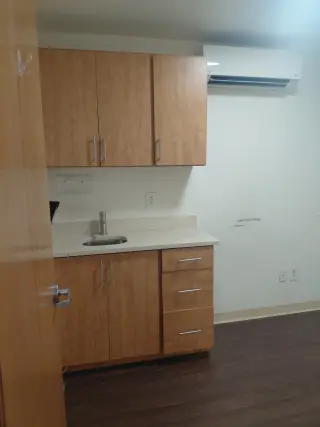 Local para Oficina Medica/ o Servicio a la Comunidad