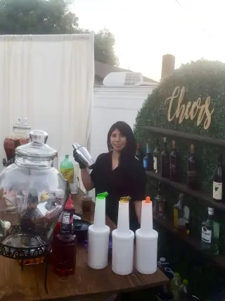 Bartenders y Meseros