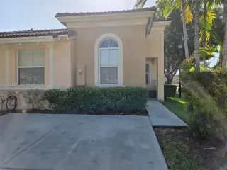 Hermosa casa para la renta 3/2