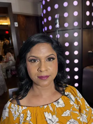 Servicios de Maquillaje Profesional para Eventos y Bodas