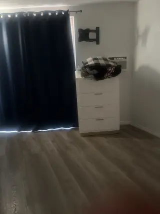 Rento cuarto pequeño