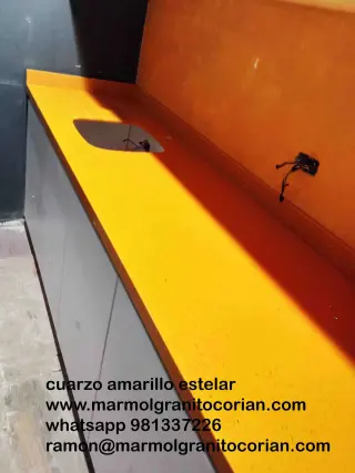 cuarzo color amarillo para cocinas, baños, counters de atencion