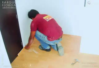 Pisos Laminados, Vinílicos, Alfombra, desde un Metro, de Cuatro Acabados, 4akva2
