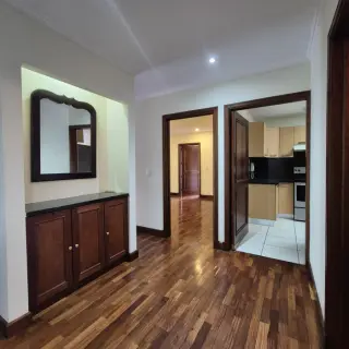 Apartamento amplio en alquiler en zona 10