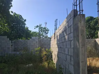 DE OPORTUNIDAD VENDO CASA  EN CONSTRUCCION