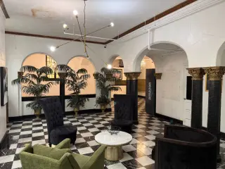 Amplio Apartamento de 1 Recamara en Renta en Ubicación Conveniente!