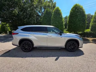2022 Highlander XLE SUV