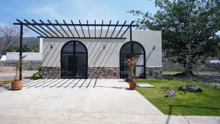 Casa Orquídea, 13 Cielos