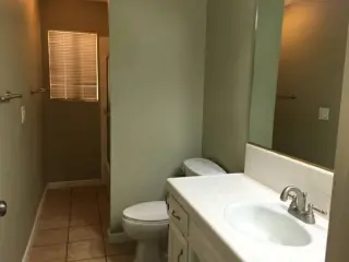 Miami Gardens 1 Rec 1 Bano