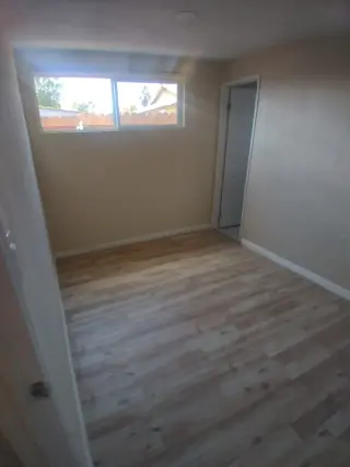 Casita / Back house (ADU) en renta.