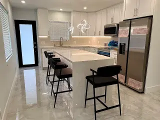 Newly Renovated Duplex