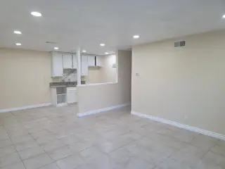 Apartment for Rent 2 bedrooms and 1 bathroom in Anaheim