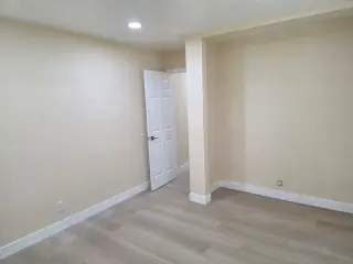 Apartment for Rent - 2BR Unit with Updated Kitchen & Private Patio
