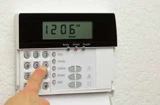 INSTALO>TELEVISION>LUCES_VENTILADOR_ALARMAS