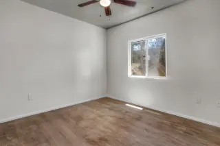Apartamento de 4 recámaras y 2 baños en renta!