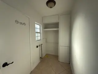 *2 Bedroom *1 Bathroom *1 Car Garage