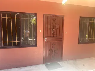 Apt 1 bedroom in Huntington Park ca