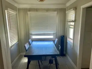 Cozy 2 Bedroom and 1 Bathroom