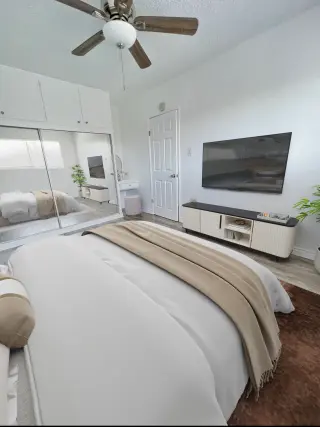 Fully Renovated 2 Bed / 1 Bath Apartment with Parking – Gated Community!
