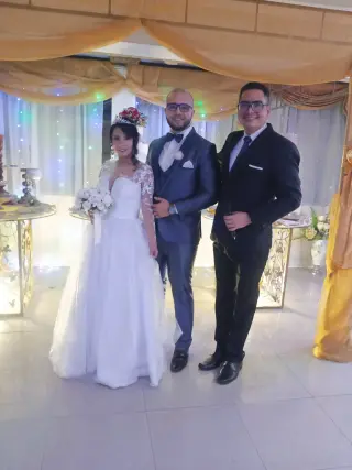 Animador de matrimonios cristianos, quinceañeras y todo evento social.