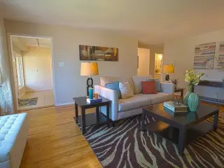 CHARMING SINGLE FAMILY HOUSE FOR RENT