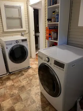 1 Bedroom/1 Bath duplex
