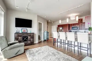 Beautiful 1Bedroom and 1bathroom available