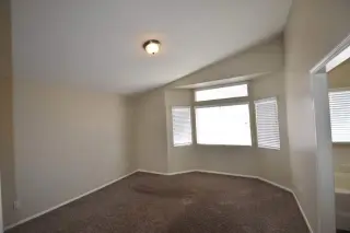 Casa en alquiler de 3 dormitorios y 2 baño en Riverside