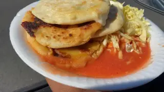 Pupusas ilimitadas de Maiz o Arroz