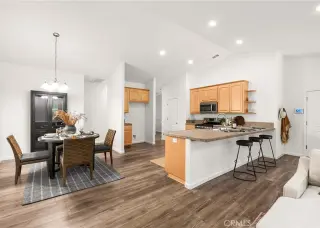 Beautiful Mobile Home for Sale