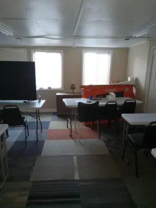 ¡SE RENTAN 2 OFICINAS EN LAWNDALE!