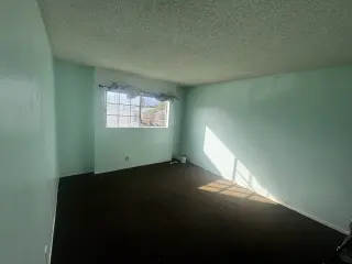 Cuarto privado disponible