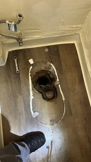 Plomería y Drenajes | Precios Justos | JUST Plumbing and Sewer