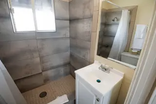 Estudio Amueblado en Jefferson Blvd $945 - Sur de Los Angeles